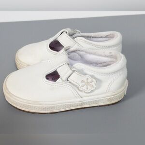 Girls leather shoe white